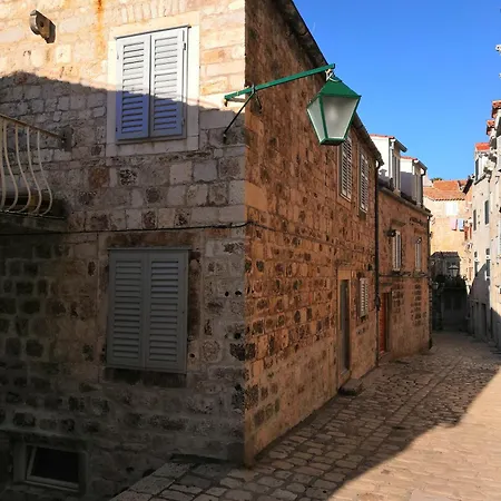 Hvar Hula Apartament *