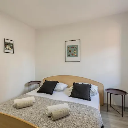 Apartament Hvar Hula